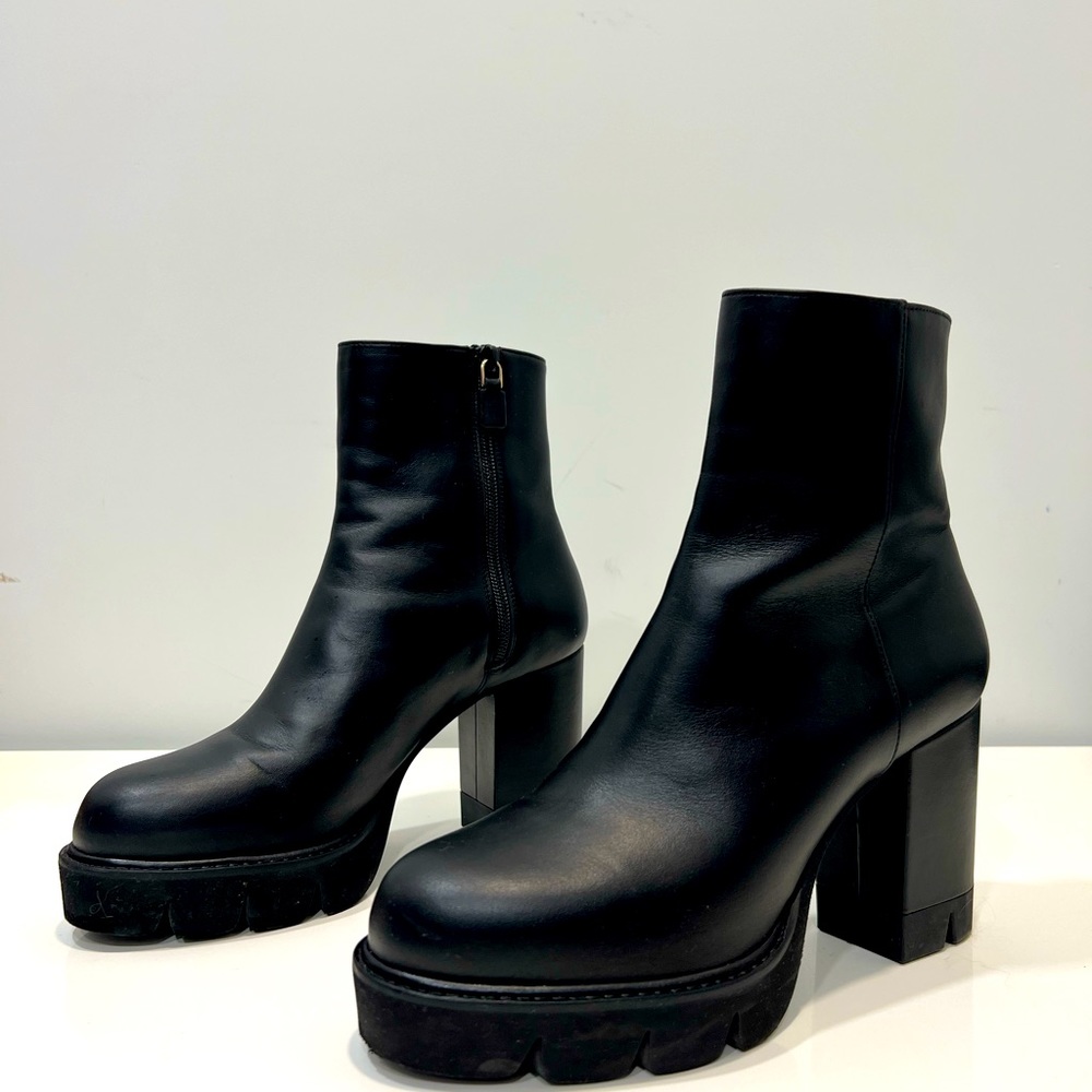 Stuart Weitzman Booties